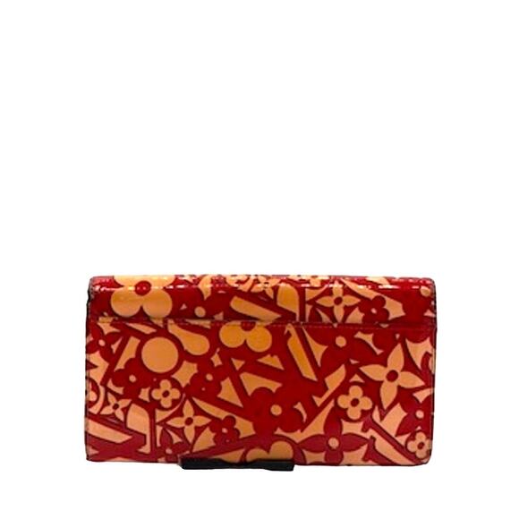 Louis Vuitton  Patent Sweet Monogram Sarah Wallet Pomme D'Amour*Limited Edition - Picture 3 of 16